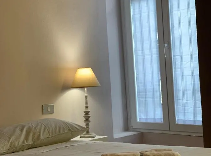 Finestra Su Apartment Como